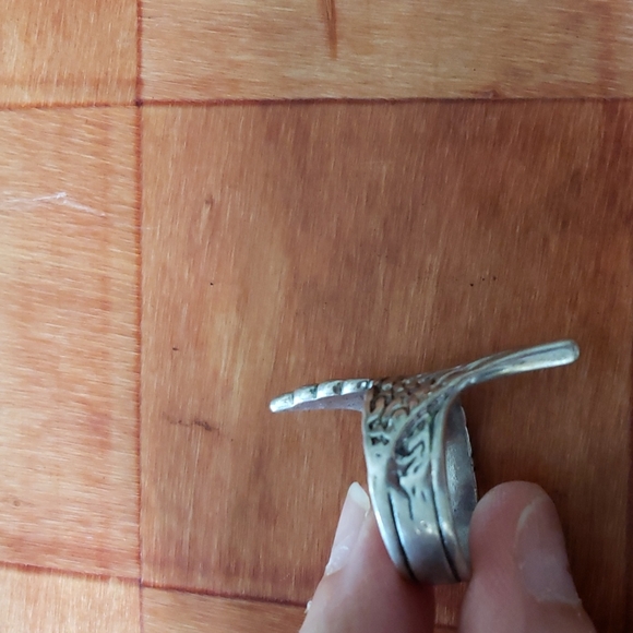 Vintage Silvertone Wing s Ring Size 7 - Picture 3 of 4